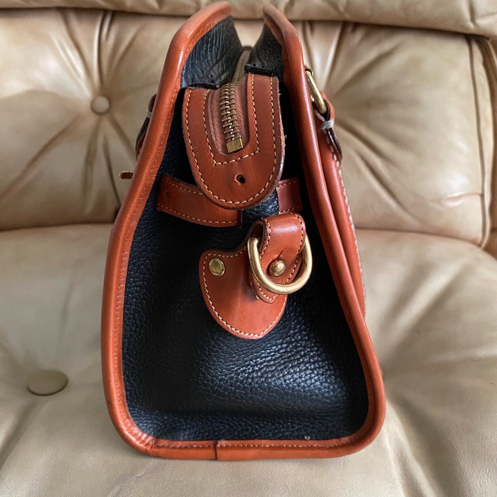 LKNW Vintage Dooney & Bourke Pebbled Leather Satchel Buckle AWL - Picture 12 of 15